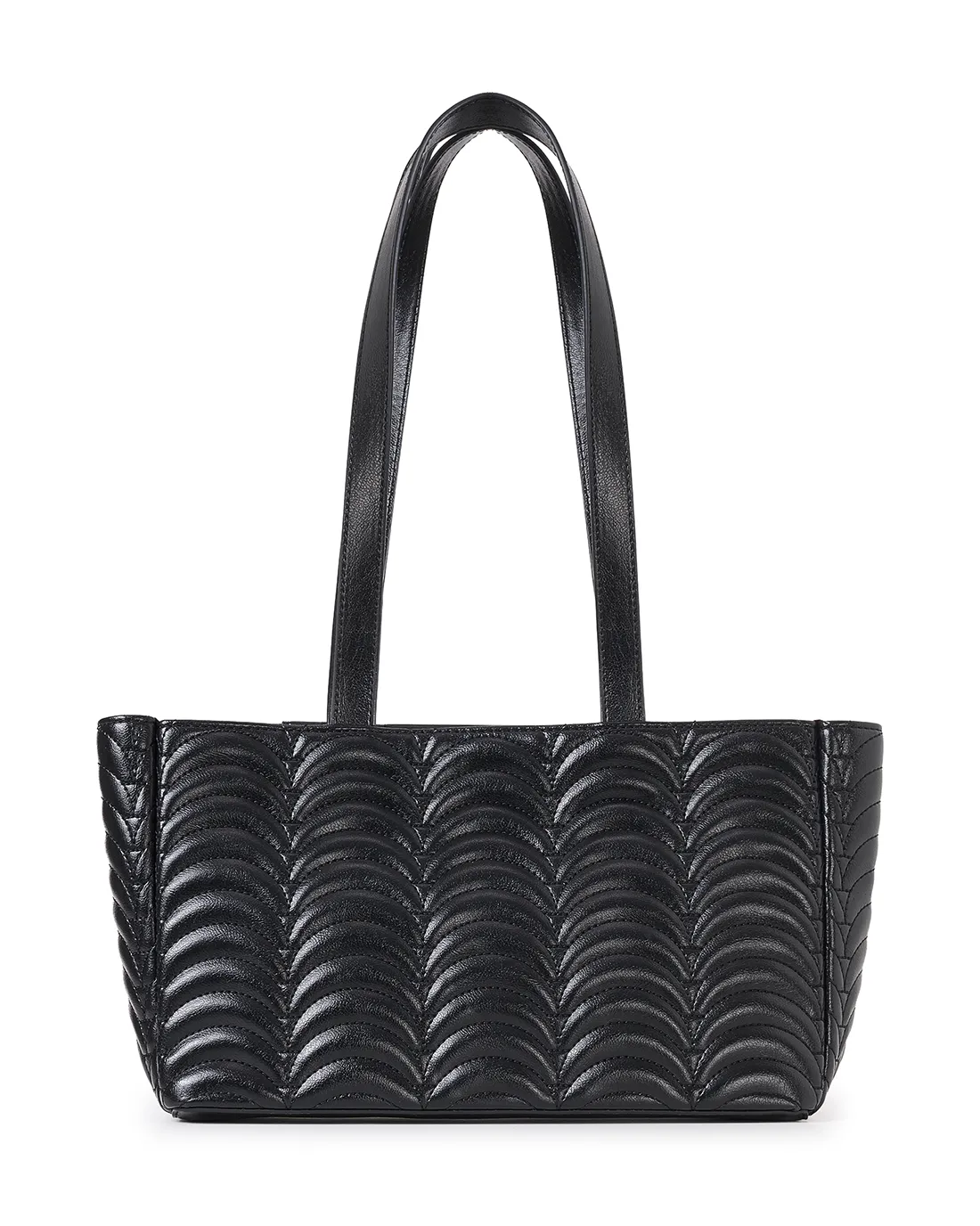 Discover Ann Black luxury shoulder bags for women, perfect for any chic and timeless wardrobe.