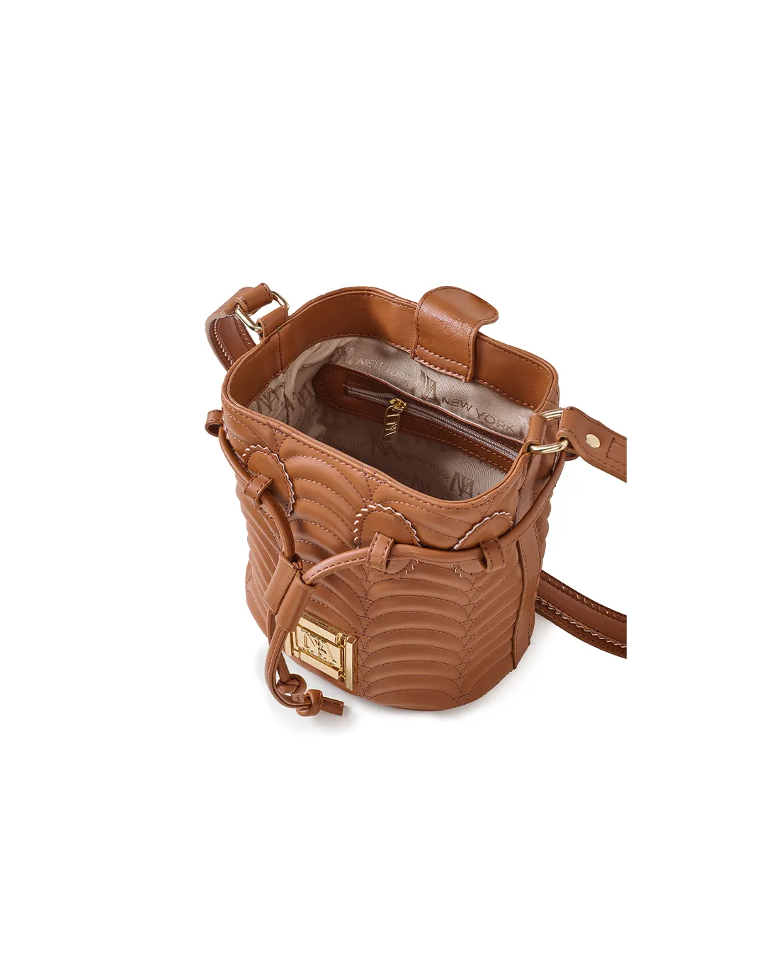 Duffy N1 tan sustainable shoulder bags pair eco materials with timeless sophistication.