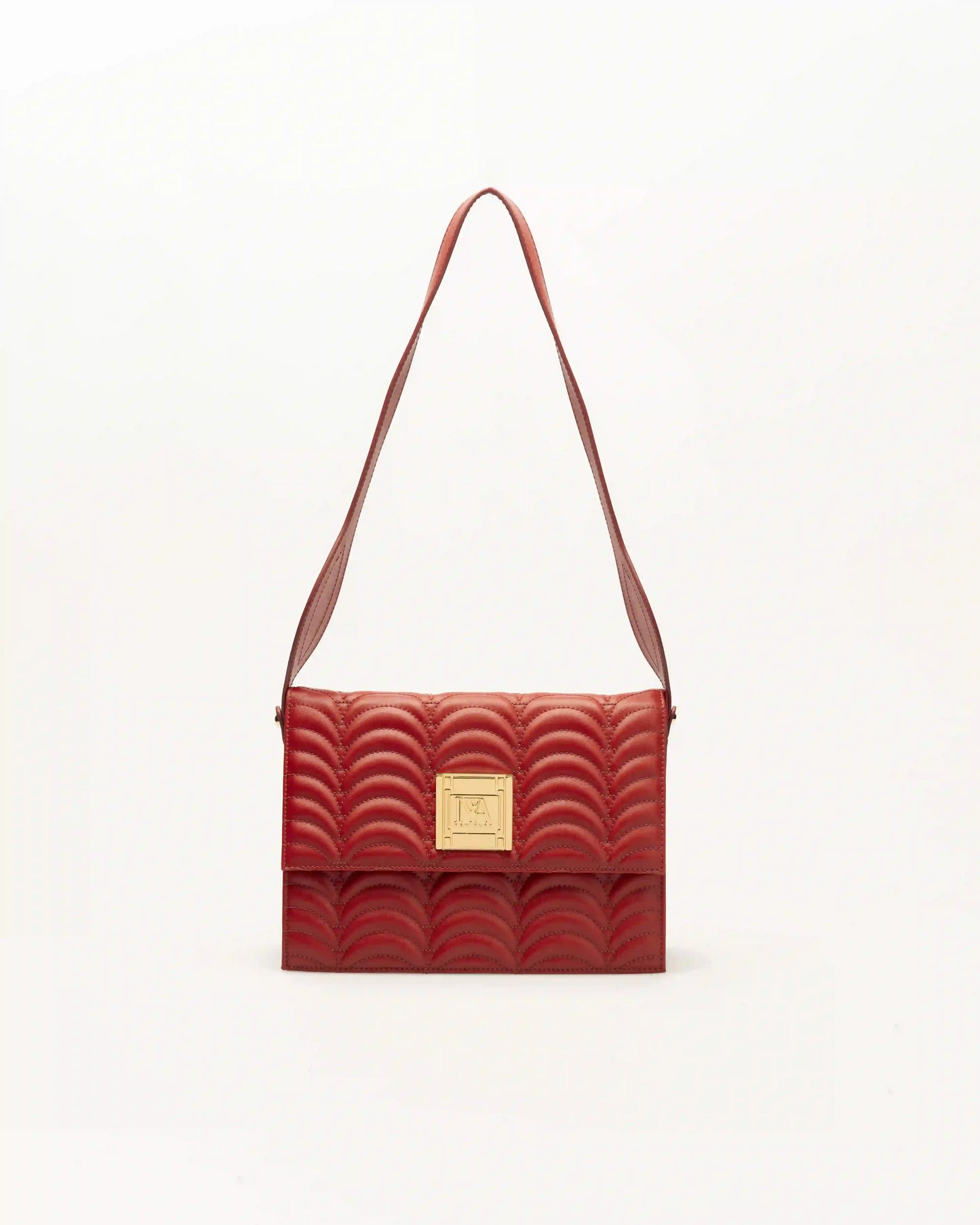 Elegant Queens N1 Red shoulder bag designed for women with refined taste.