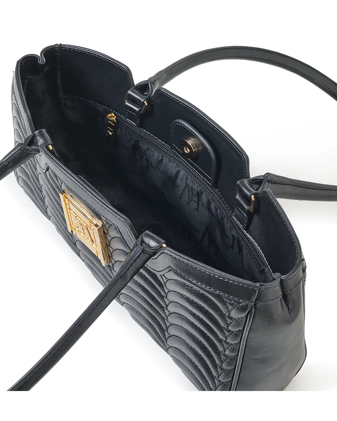 Stylish Broadway N1 black shoulder bags blend timeless design with effortless chic.